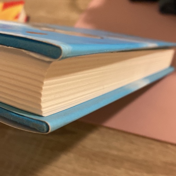 Hardback bundle of 2 - Picture 5 of 8